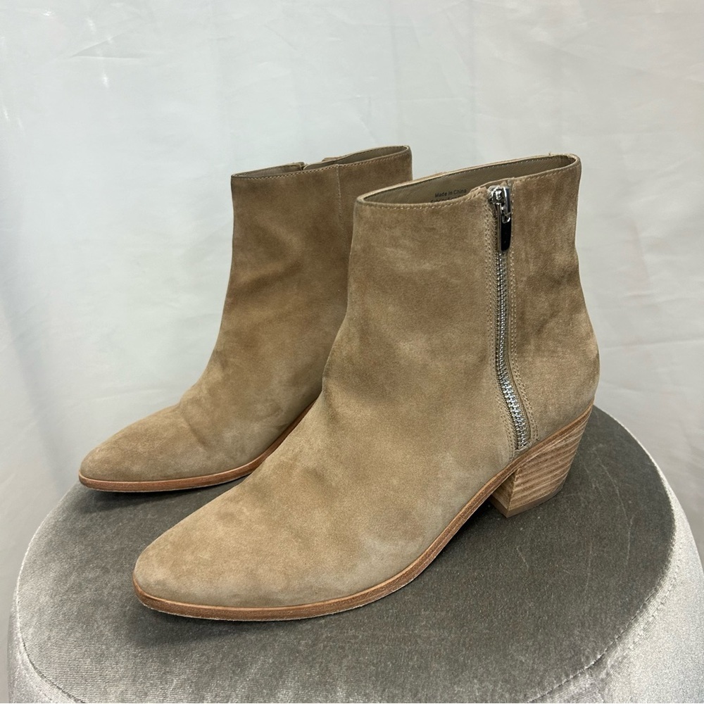 Nordstrom sand beige tan brown suede zippered ankle bootie Sz 38